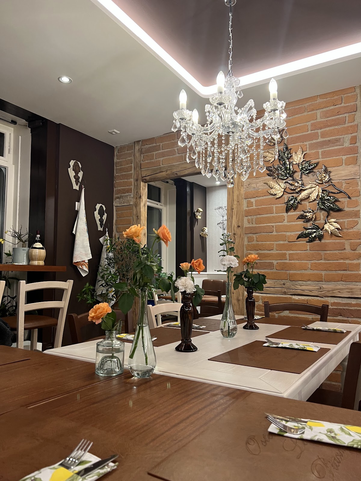 Gastraum der Osteria La Piazzetta